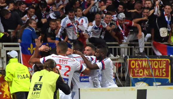 Les tribunes VIP d’OL-Monaco. Lyon lance sa saison