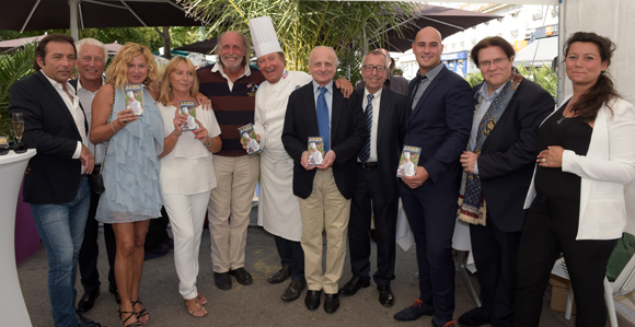 1. Roger Jaloux, Christian Mure, son épouse Muriel, Pierre Orsi, Martine Chapot, André Chapot, Jonathan, Angélique et les autres fans du guide