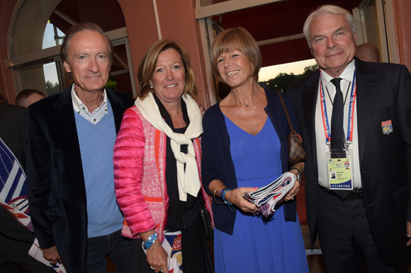 16. Jacques Mottard (Sword), son épouse Brigitte, Jacques Matagrin (OL) et son épouse Marie-Christine