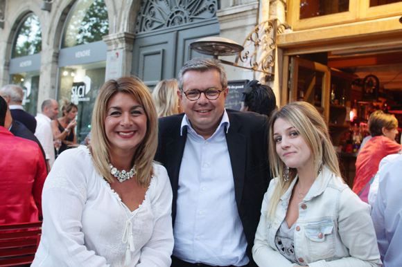 3. Sabine Dray (Artena), Nicolas Chomette (Brice Robert) et Valérie Gaillard (Artena) 