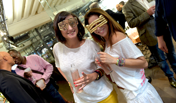 4. Séverine Eberhardt (Welcome Magazine) et Sophie Gomez