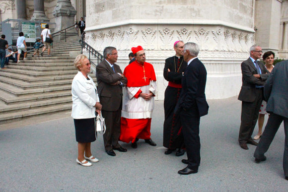 4. La présidente du Conseil général Danielle Chuzeville, Michel Mercier, le Primat des Gaules Philippe Barbarin et le président de la Fondation Fourvière Philippe Desmarescaux en grande discussion 