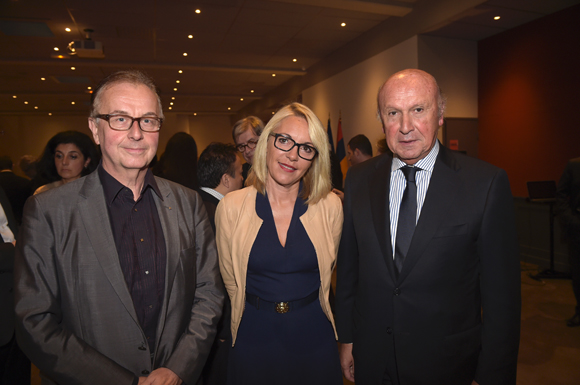 11. Régis Vanliefland, consul de Malaisie, Laurence Fautra, maire de Décines et Serge Manoukian, vice-président de l’OL