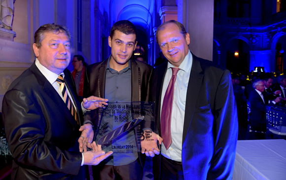 19. Bruno Cabut, président de la maison de la Boulangerie, Romain Benetiere récompensé par le trophée de la Meilleure Baguette Lyonnaise (Boulangerie des Canuts)