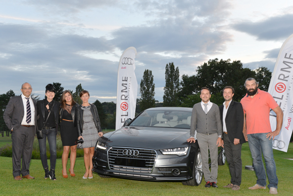 40. L’équipe Delorme : Franck Suffet (DRH Groupe), Catherine Delorme, Pauline Delorme, Camille Artaud (marketing), Yves Serrière (chef des ventes), Justin Delorme (directeur), Sébastien Chabal (champion de Rugby) 