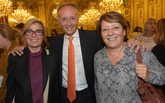 51. Nathalie Blanc (Léon Bérard), Eric Vernusse, président du club de la Com et Christine Legrand (CPE Lyon)