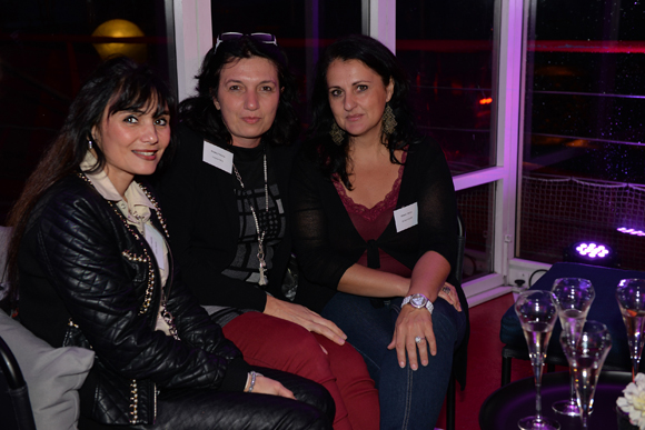 15. Céline Pruss, Evelyne Perez et Cécilia Vaissaire (Renault Trucks)