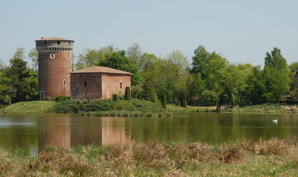 Patrimoine et châteaux de la Dombes. Appel à témoins