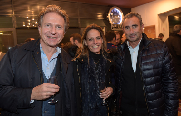 10. Le docteur Jean-Claude Linder, son épouse Stephanie (Pfizer) et Jean-Paul Charbit (Solvimo Ecully)