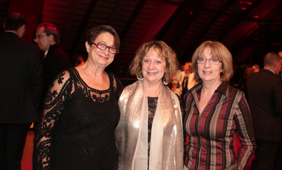 23. Kathy Nétiffiot, Liliane Melocco (Meltour) et Elisabeth Mahé (Sanofi)