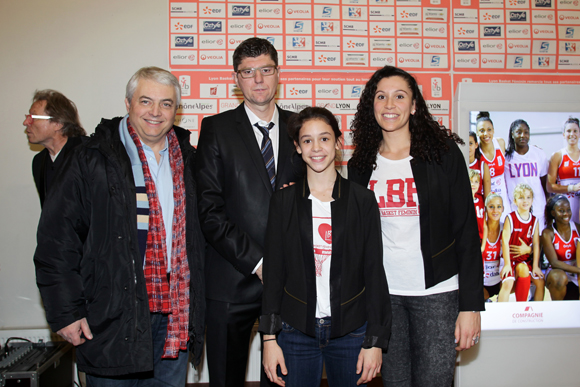 2. Fabrice Nocera, ostéopathe de l’équipe de France, Nicolas Forel, président de Lyon Basket Féminin, Coline Franchelin, cadette et Margaux Galliou Loko, joueuse n°11 