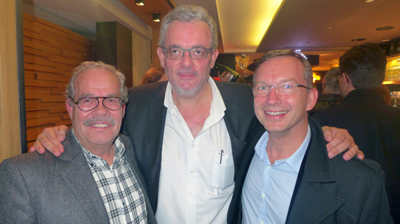 8. Thierry Laurent, fondateur de Provifruits, Benoit Galland (Provifruits) autour d’Eric Chetail