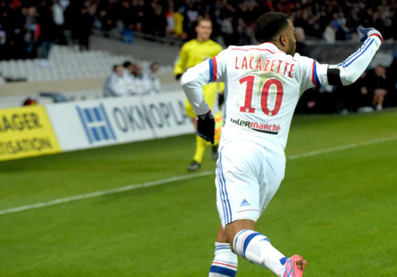 Et Lacazette fit taire Geoffroy Guichard…