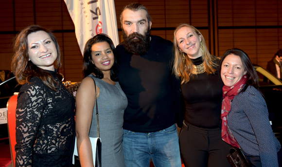 43. Maud, Ihsan, Sébastien Chabal, la photographe Emeline Corveleyn et Audrey