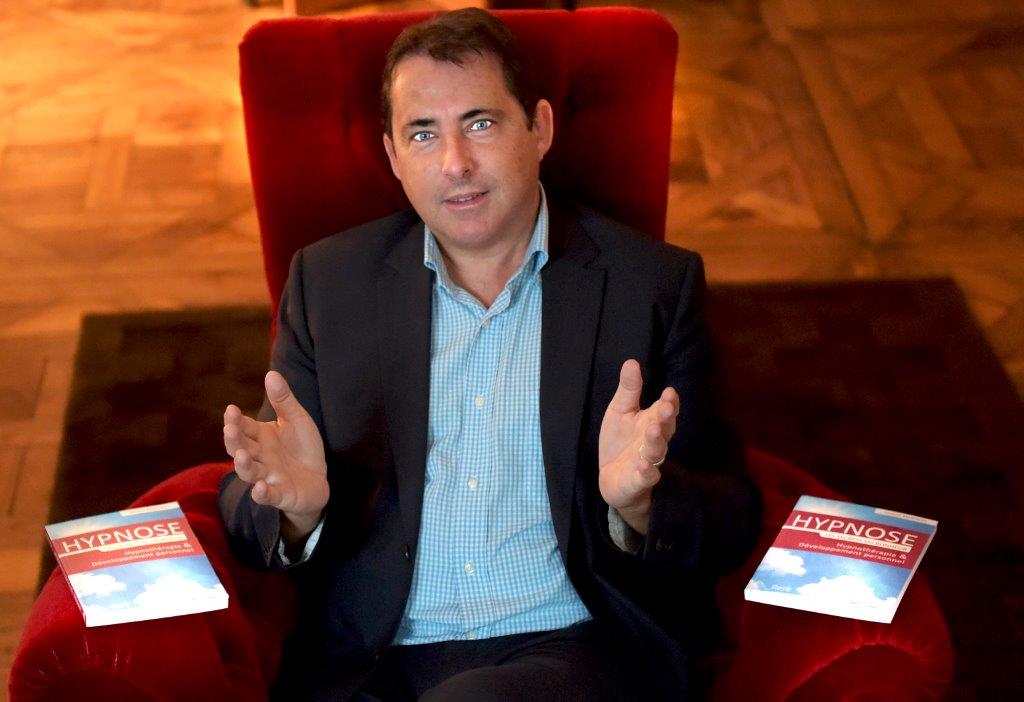 Jacques Marcout. Hypnothérapeute de la confiance en soi