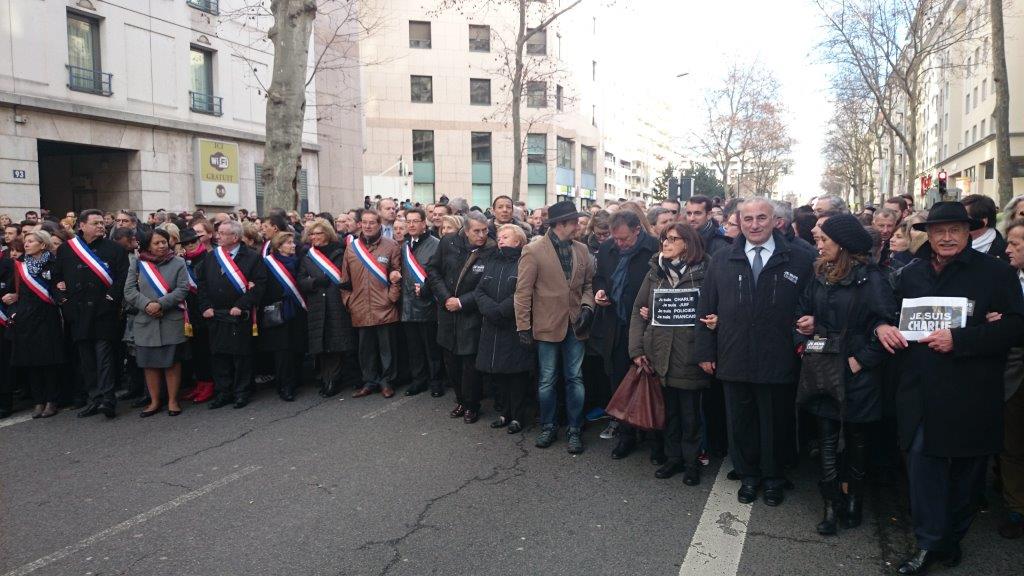 Sang d’encre pour Charlie Hebdo