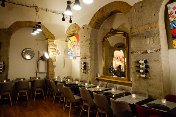 13. Décors Lorena, réalisation Jacky Berros et Yann Guyot (TT Inox Rénovation)