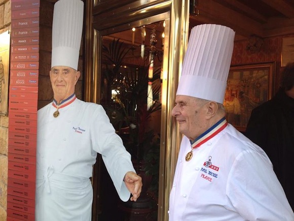 Joyeux anniversaire. Paul Bocuse souffle ses 89 bougies