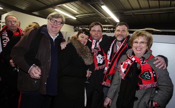 15. Le docteur Jean Renaudin, Laurence Renaudin, Franck Isaac-Sibille (LOU Rugby), Jean-Loup Rogé (Segeco) et Evelyne Hagenhaueur  