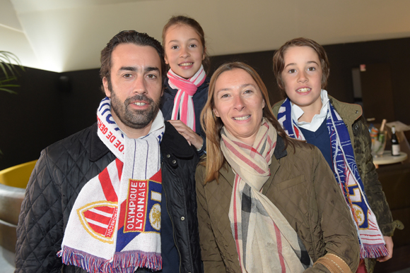 3. Bruno Velay (Avenir Finance), son épouse Stéphanie (Ekium), leurs enfants Chiara et Lucas