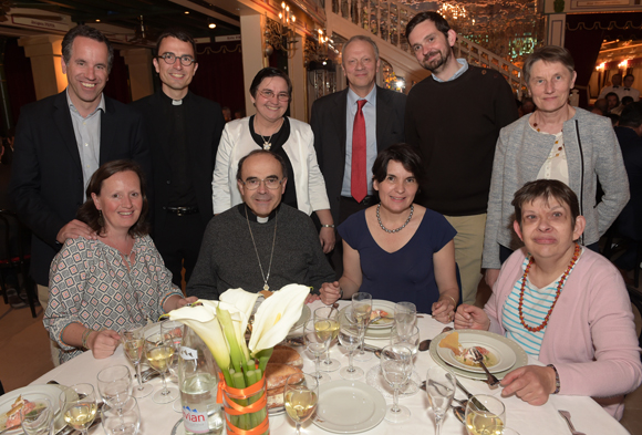 35. La table d’honneur présidée par le cardinal Philippe Barbarin