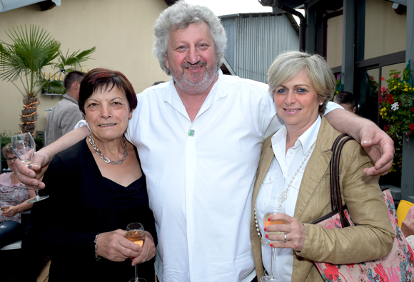 11. Claudette Limandas, Marc Rongeat (Restaurant la Terrasse) et Christine Cormorèche