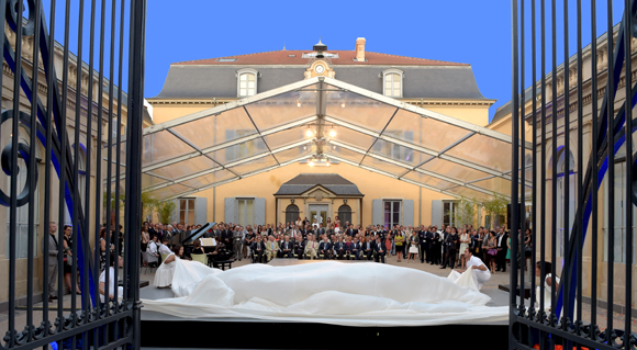 Près de Lyon. Inauguration du Domaine de Montcelard