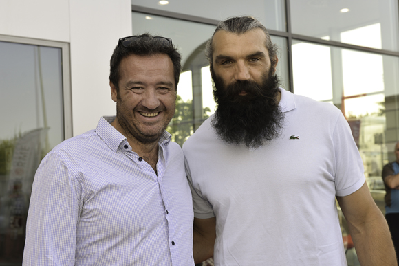 10. Olivier Grégoire (Digital Web) et le rugbyman Sébastien Chabal