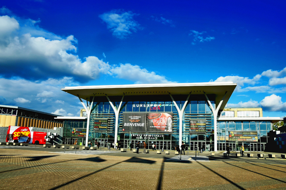 1. Avant–première du Salon de l’automobile