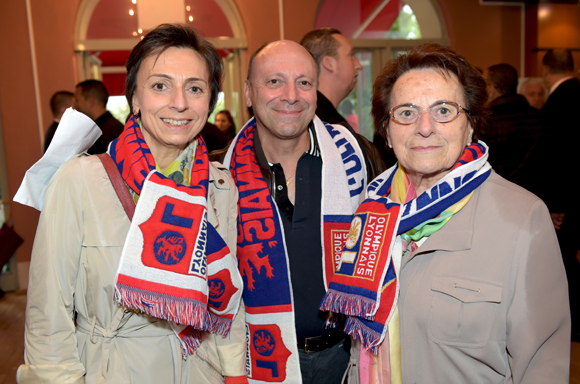 14. Valérie Badin (Robopolis), son frère Gérard Badin (Deloitée) et leur maman Hélène