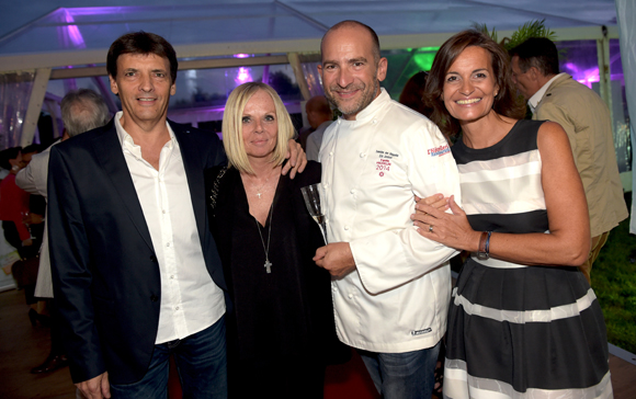 22. Gilles Sorg (Le Palais St Jean), Laurence Lacroix (Boutique Saxbridge), Eric Jambon et son épouse Stéphanie (Domaine des Séquoias)