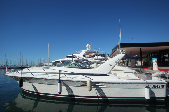 Pacha – Riviera Martinez offshore 4000 (2000) Adjugé 45 000 euros 