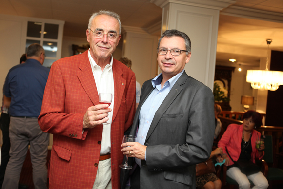 32. Gérard Maronne (Lions Club) et Gilles Catheland (Serise)