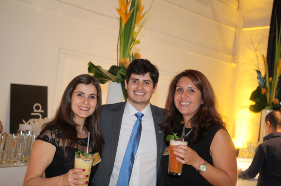 3. Leticia Tizzi, Fabio Leati (Promoval Brésil) et Aurore Vedrine (Promoval) 