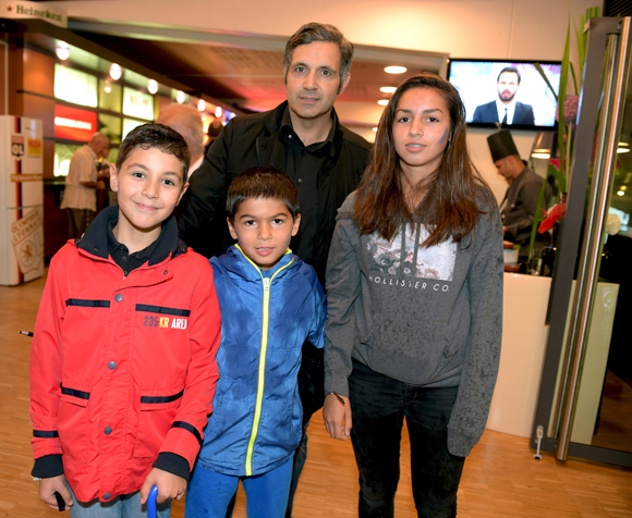 7. Manuel Loureiro (Cogestrim), son fils Jack, Léo et Eva Moreira