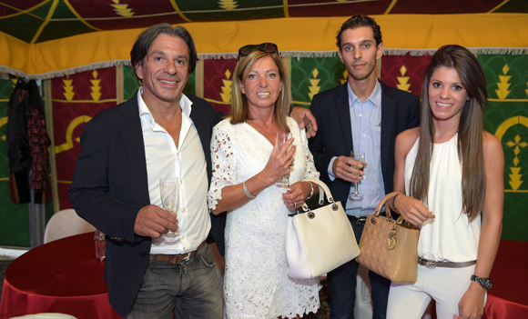 8. Alain Sauvide, son épouse Sylvie, leurs enfants Marie-Sophie et Jean-Thibault (Ascenseurs Service)