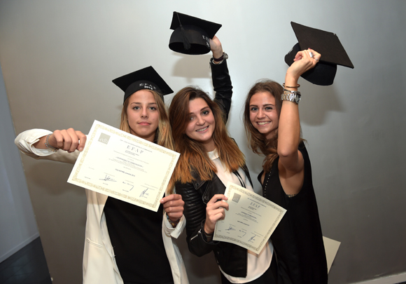 10. Clara Guitard, Amélie Saboye et Sarah Bonnefoy