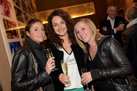 30. Chloé Guyon, Delphine Richard (Desk) et Alicia Guyon