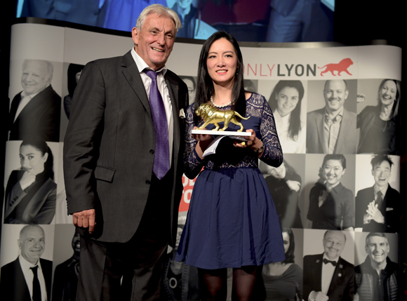 33. Et le Lion d’or est attribué à... Livia Cheng (Instagram Spécial Lyon)