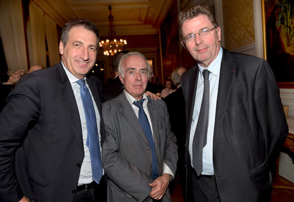 38. Patrick Iliou (OL), Jacques Patricot et Gérard Gavory, préfet de police 