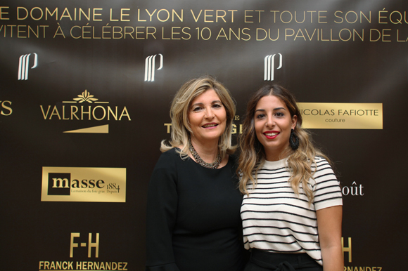 5. Chantal et Eva Partouche