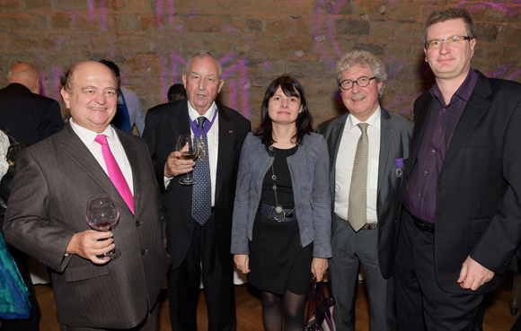 28. Le sénateur Jean Besson, Jean-Paul Mauduy, président de la CCIR, Roland Bernard, vice-président du Grand Lyon,  Xavier Leron (Glowbl) et son épouse Corinne (Sanofi Pasteur)