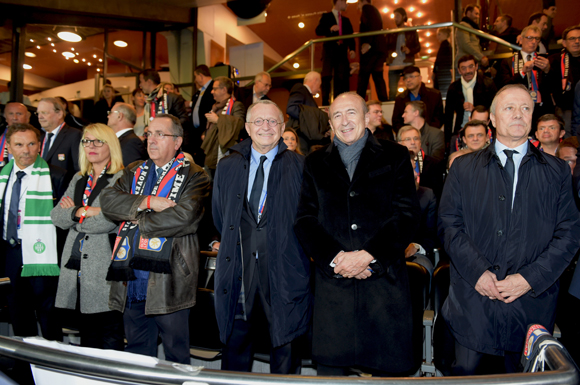 29. Jean-Michel Aulas président de l’OL, Gérard Collomb, sénateur maire de Lyon et Bernard Lacombe