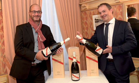 6. Didier Mariotti, chef de caves de la maison Mumm et Alain Potiron (Champagne Mumm Cordon Rouge)