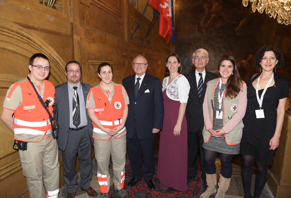 20. Loïc Rey, directeur départemental urgence & secourisme, Michel Lebon, président de la Croix-Rouge Française de Lyon, Jean-François Guinet, président régional de la Croix-Rouge et les bénévoles