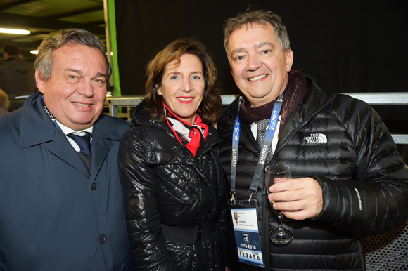 31. Olivier Ginon, président de GL Events, son épouse Jacqueline et Guy Mathiolon, président de Serfim