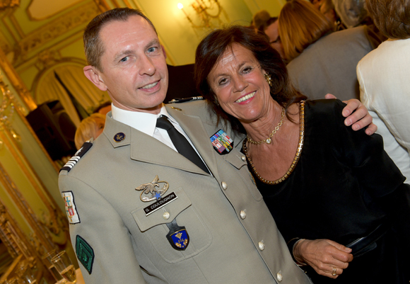 38. Le colonel Gilles Coulougnon et Béryl Maillard, consul de St Domingue