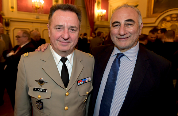 44. Le général Christian Peraldi et Georges Képénékian, premier adjoint au maire de Lyon