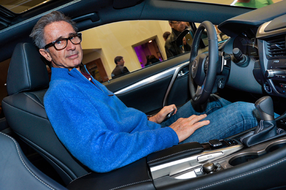 Lancement des nouvelles Lexus hybdrides. Thierry Lhermitte en guest star