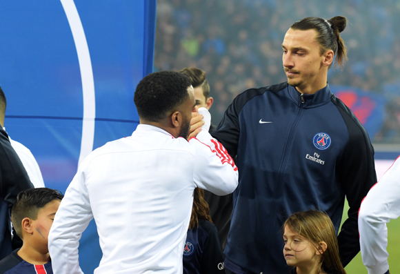 39. Bras de fer d’Alexandre Lacazette et de Zlatan Ibrahimovic